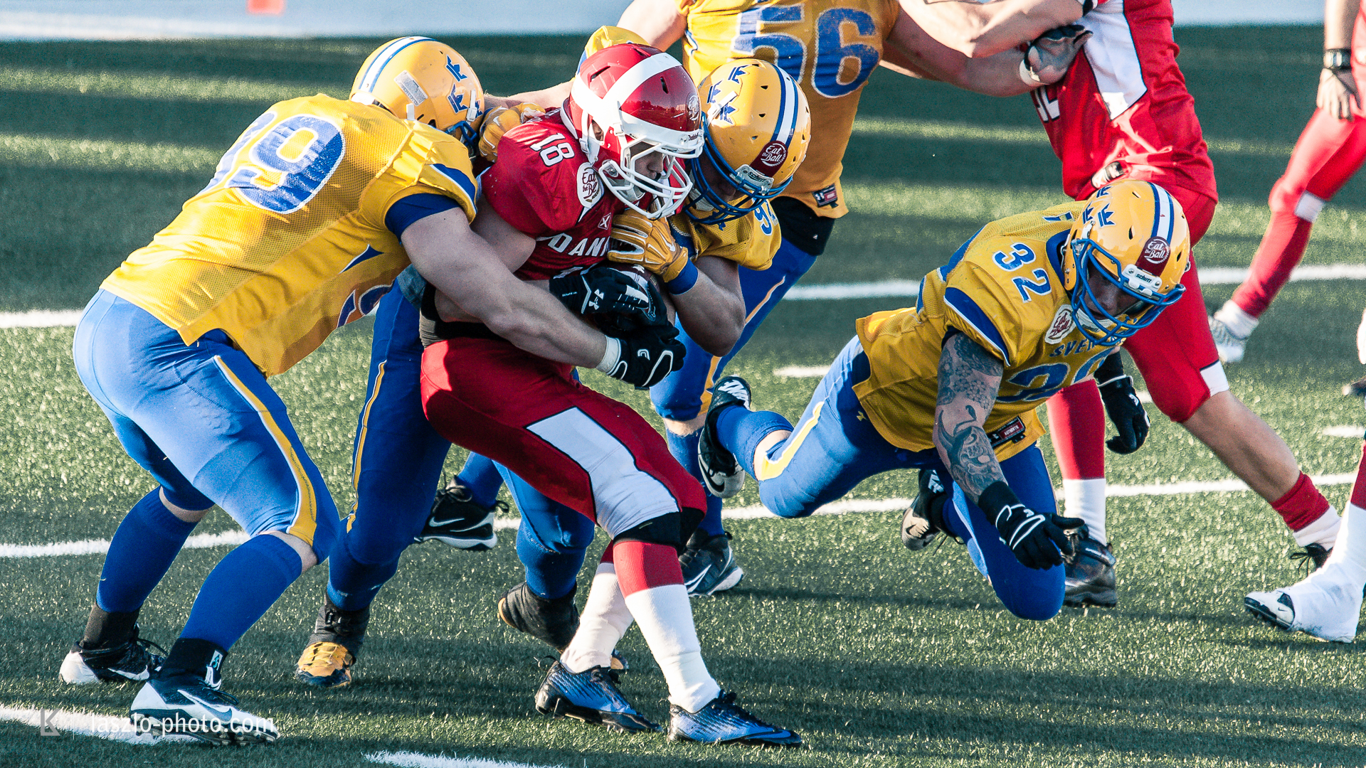 Sweden-Denmark-Football-EM-9747